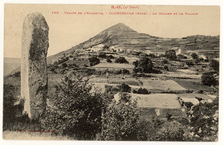 Counozouls, le dolmen et le village