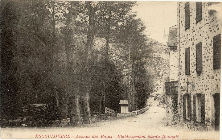Escouloubre avenue des Bains, établissement Sarda Bonnail