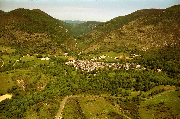 Escouloubre Village photo aérienne 1