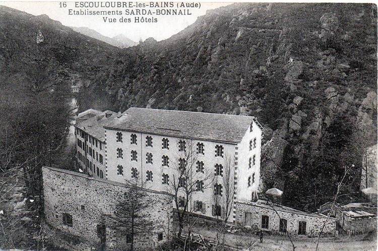Escouloubre-les-bains - Etablissements Sarda-Bonnail - Vue des Hôtels