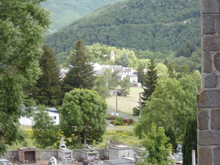 Roquefort, vue du village depuis l'église