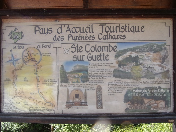 Ayguette, Sainte Colombe - Panneau signalétique de l'office de tourisme