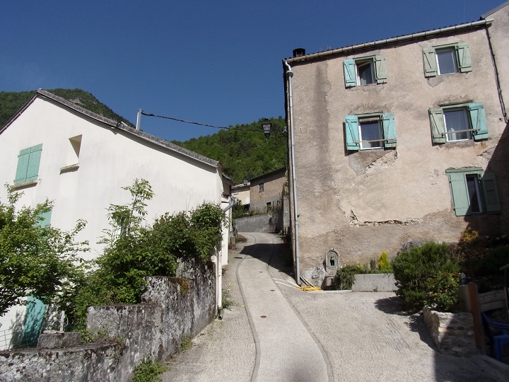 Ayguette, Sainte Colombe - village 7