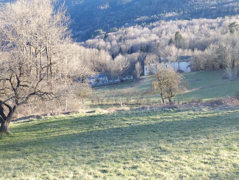 Vues entre Buillac et Roquefort - dont l'église commune