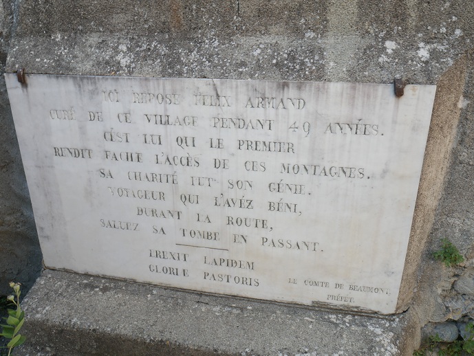 St Martin Lys, la tombe Félix Armand, plaque commémorative