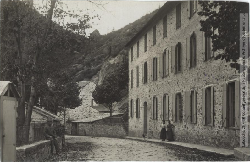 Vallée de l'Aude. 222 bis. Carcanières : établissement Bonnail. - Toulouse : maison Labouche frères, [entre 1900 et 1940]. - Photographie (1900/1940) - recto