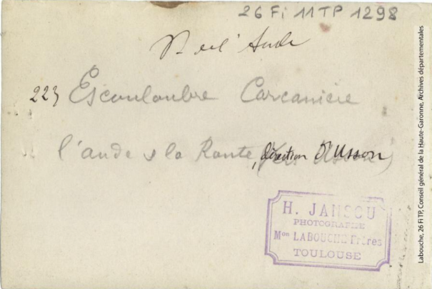 Vallée de l'Aude. 223. Escouloubre Carcanière [Carcanières] : l'Aude et la route, direction d'Usson / photographie Henri Jansou (1874-1966). - Toulouse : maison Labouche frères, [entre 1900 et 1940]. - Photographie (1900/1940) - verso