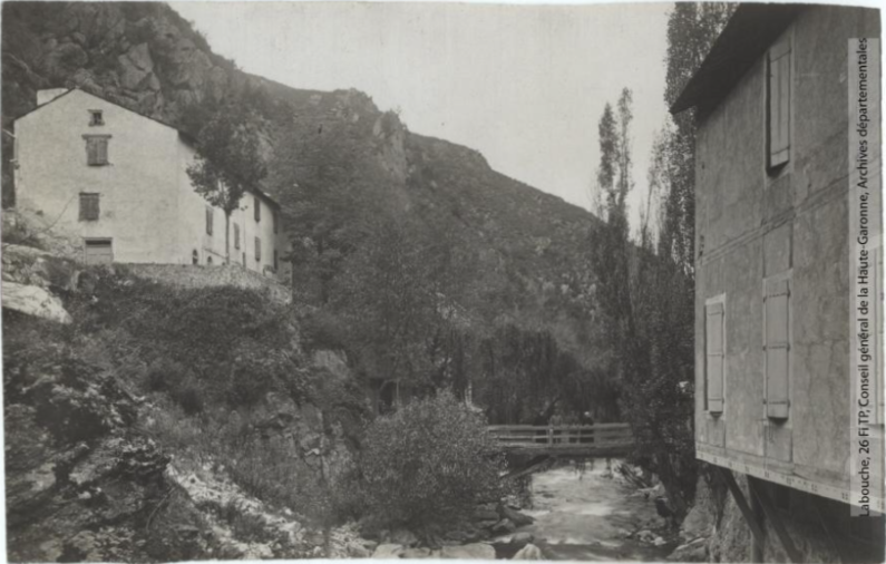 Vallée de l'Aude. 340. Carcanières : passerelle Roquelaure. - Toulouse : maison Labouche frères, [entre 1900 et 1940]. - Photographie (1900/1940) - recto