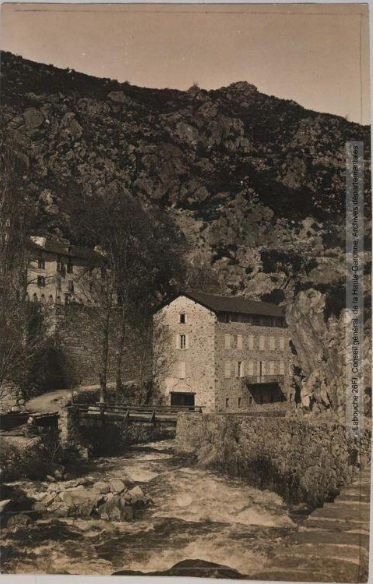 Aude. Carcanières-les-Bains : établissement Esparre / photographie Amédée Trantoul (1837-1910). - Toulouse : maison Labouche frères, [entre 1900 et 1910]. - Photographie (1900/1910) - recto