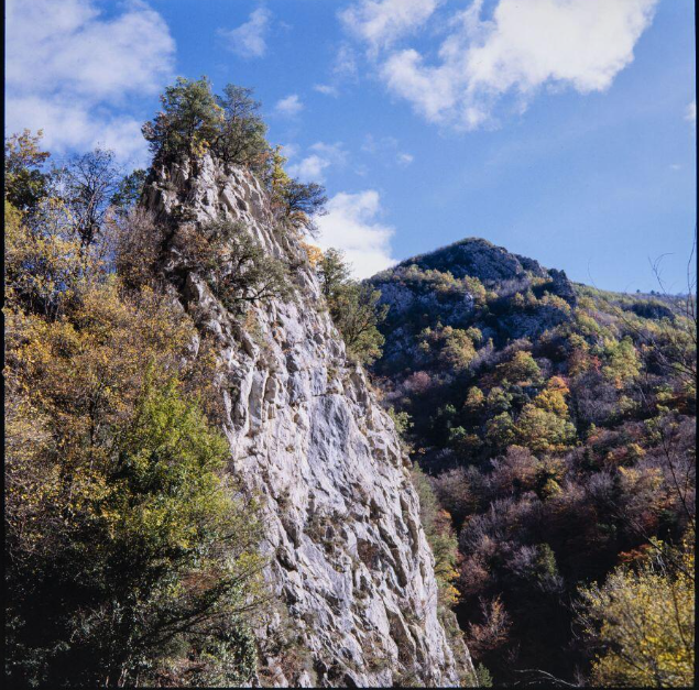 Un éperon rocheux dans les gorges de l'Aude.