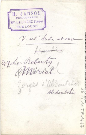 Vallée de l'Aude et environs. 249. Le Rebenty : Mérial : gorges d'Abdoutchis / photographie Henri Jansou (1874-1966). - Toulouse : maison Labouche frères, [entre 1900 et 1940]. - Photographie verso