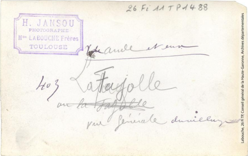 Vallée de l'Aude et environs. 403. La Fajolle : vue générale du village / photographie Henri Jansou (1874-1966). - Toulouse : maison Labouche frères, [entre 1900 et 1940]. - Photographie verso