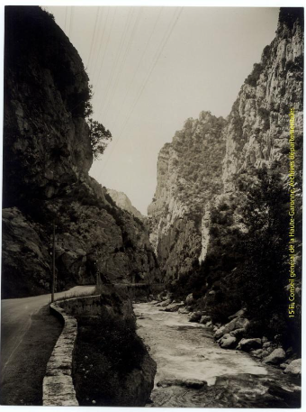Belvianes-et-Cavirac (Aude) : gorges de la Pierre-Lys / J.-E. Auclair photogr. - [entre 1920 et 1950] p3