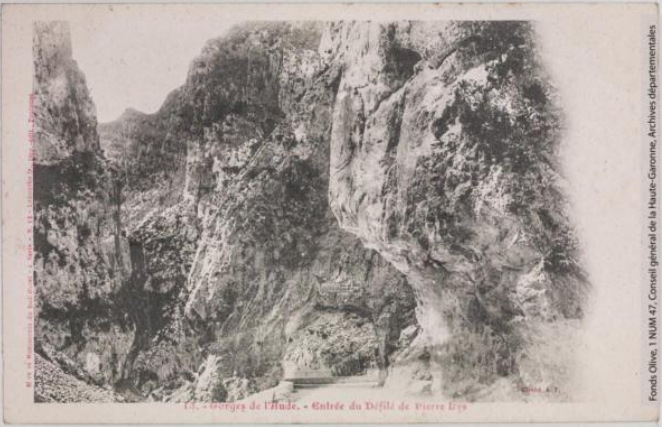 Vallée de l'Aude 13 -Gorges de l'Aude -entrée du défilé de Pierre-Lys -photo Amédée Trantoul 1837-1910 -Labouche frères 1900-1904 -CPA Sites et monuments du Sud-Ouest 4e série p1