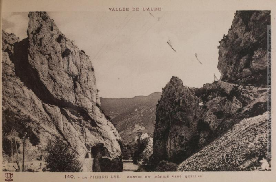 Vallée de l'Aude 140 - La Pierre-Lys - sortie du défilé vers Quillan - Toulouse - phototypie Labouche frères, marque LF 1934 - Carte postale p1