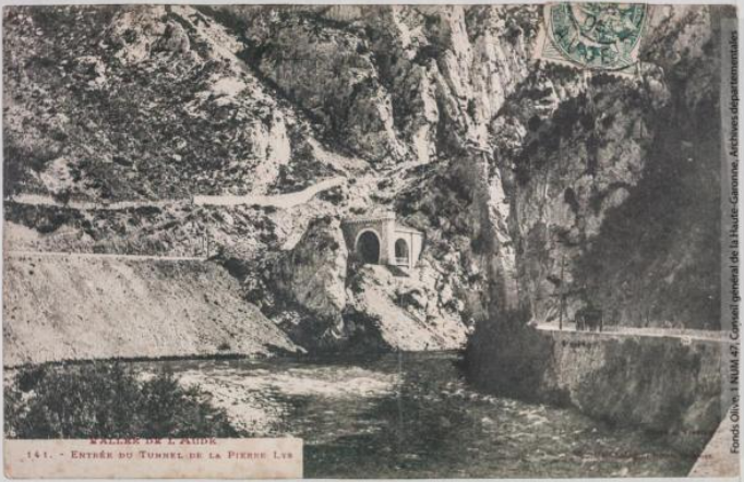 Vallée de l'Aude 141 -Entrée du tunnel de la Pierre-Lys -photo Amédée Trantoul 1837-1910 -Toulouse -phototypie Labouche frères, marque LF au verso 1904-1925-CPA p1
