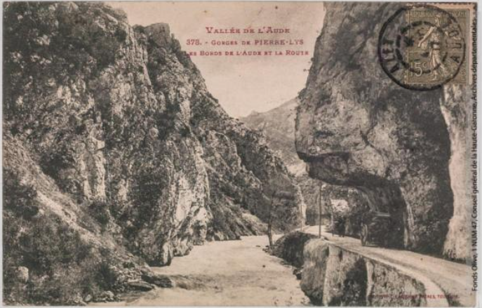 Vallée de l'Aude 378 -Gorges de Pierre-Lys -les bords de l'Aude et la route -Toulouse -phototypie Labouche frères, marque LF au verso 1911-1925 -CPA p1