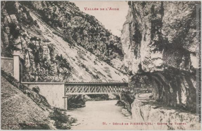 Vallée de l'Aude 51 - Défilé de Pierre-Lys - sortie du tunnel - Toulouse - phototypie Labouche frères, marque LF au verso, entre 1911 et 1925 - Carte postale p1