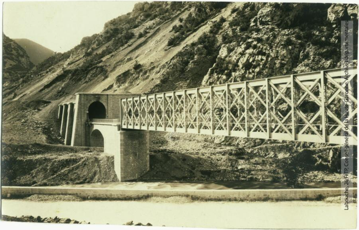 Vallée de l'Aude 54 - Pont du chemin de fer et tunnel de Bourrec -ligne de Carcassonne Rivesaltes photographie Amédée Trantoul 1837-1910 -Toulouse -Labouche frères 1900 et 1910 p1