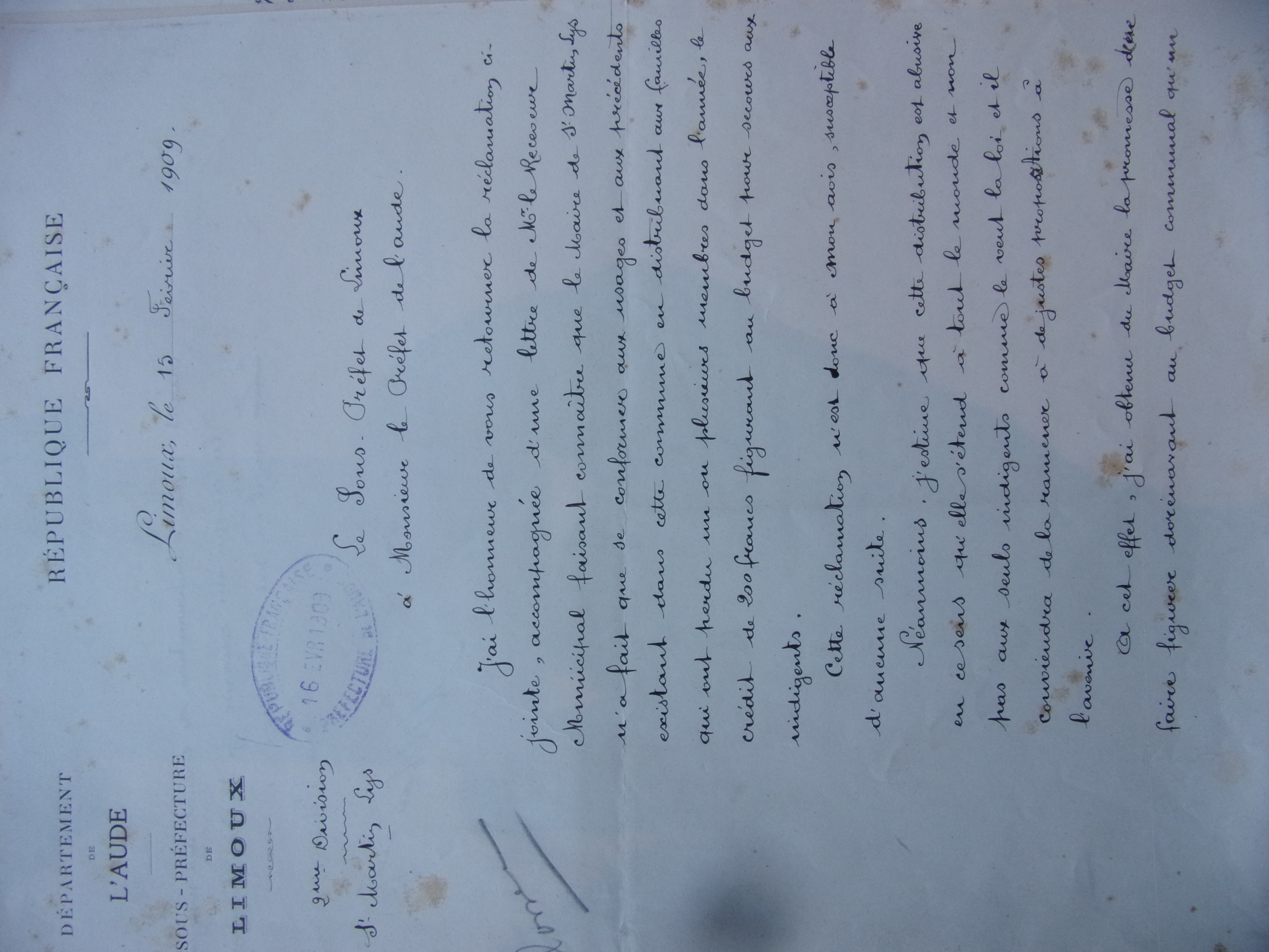 15 février 1909 - Courrier du Sous préfet au Préfet - réponse à la réclamation des habitants - tradition de donner aux familles ayant un défunt - tradition à revoir p1