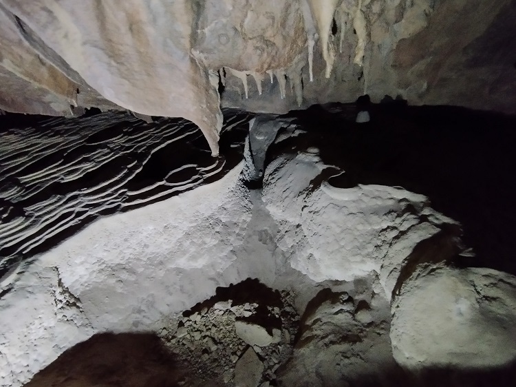 grotte supérieure - 36