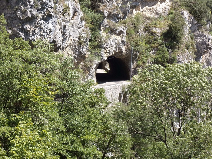 St Martin Lys, vue du troisième tunnel depuis la rive droite 2