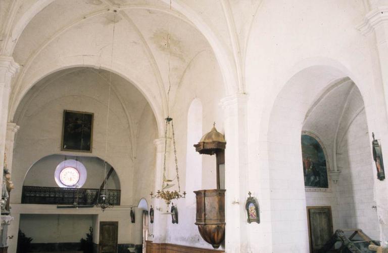 église Marsa; Intérieur. Tribune et bas-côté nord