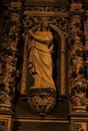église Mérial; Retable du maître-autel (Statue : Vierge de Calvaire)