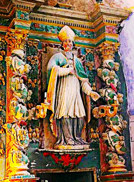Rétable de l'église de Saint Martin - statue de St Martin