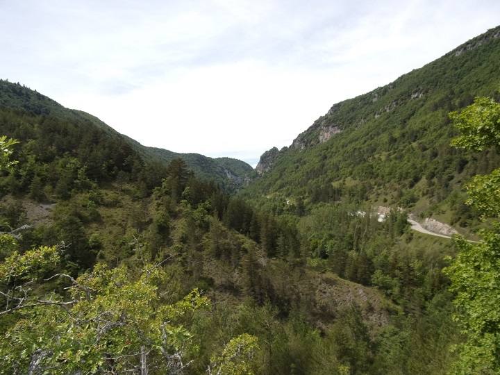 Joucou, Gorges du Rébenty, vue du chemin du Clat