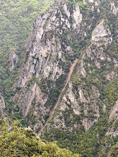 Au carrefour des 4 chemins : le Quirbajou dans les nuages