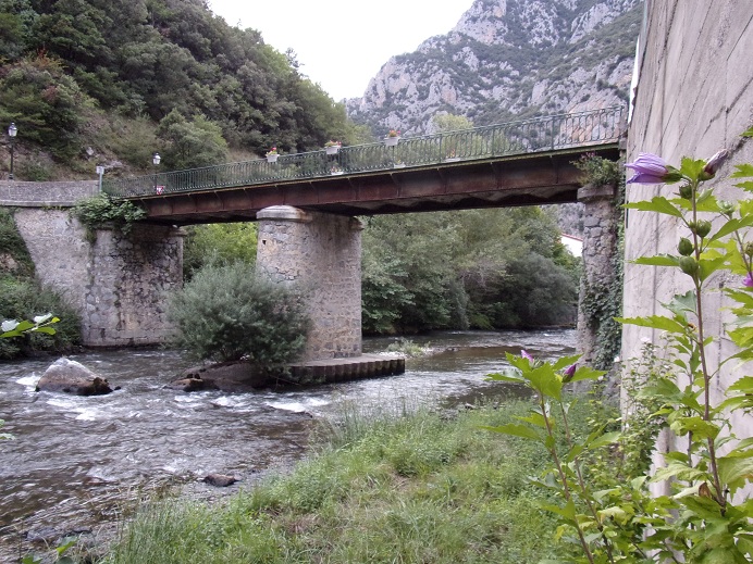 St Martin Lys, le pont sur l'Aude, vue amont