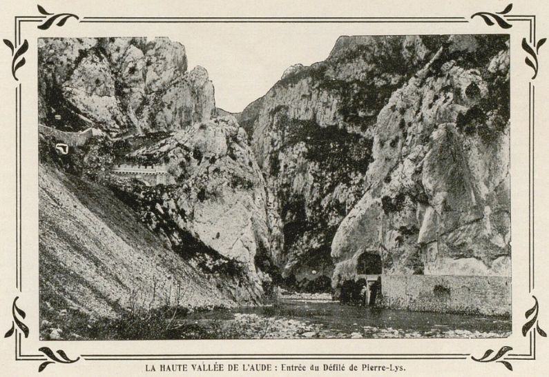 Entrée des gorges de la Pierre-lys