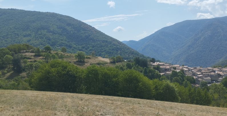 Bessède-de-Sault, Vues du village depuis la route du Clat 3