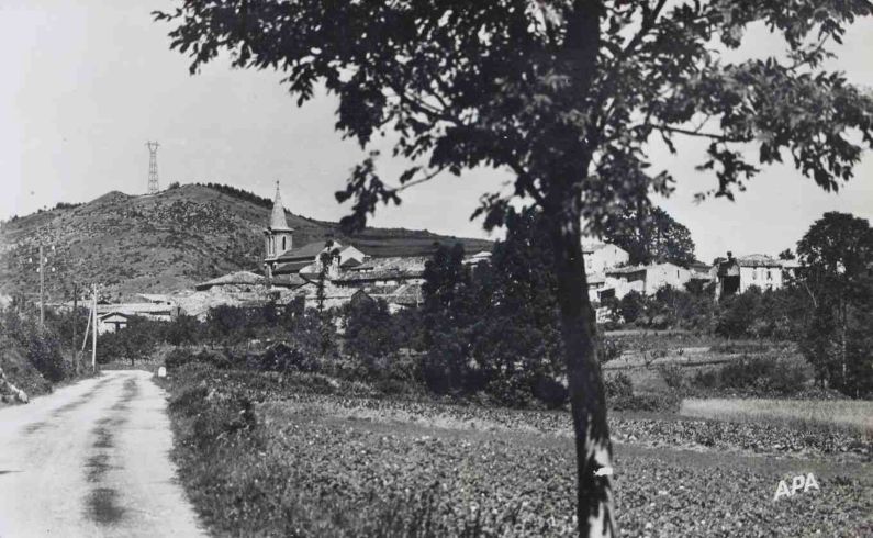 Rodome, vue générale, route d'Aunat