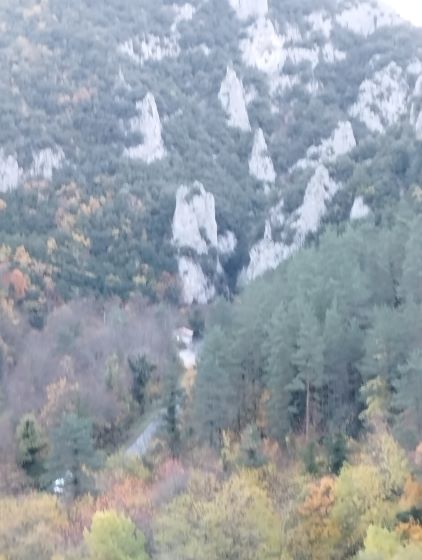 Gorges de St Gorges, entrée des gorges de Saint Georges détail