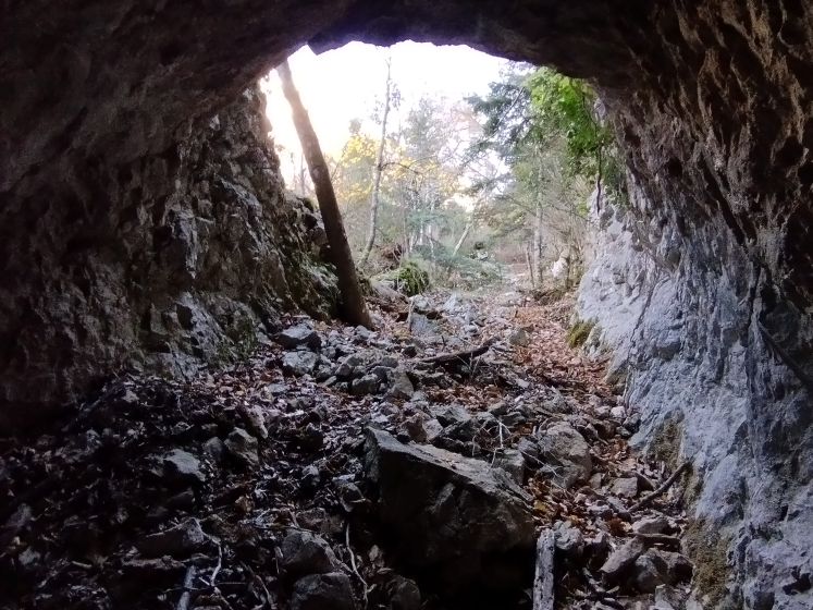 Entrée haute du premier tunnel 1