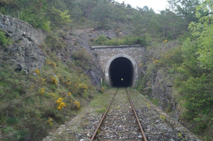 Le tunnel de Montadure, juste après le pont